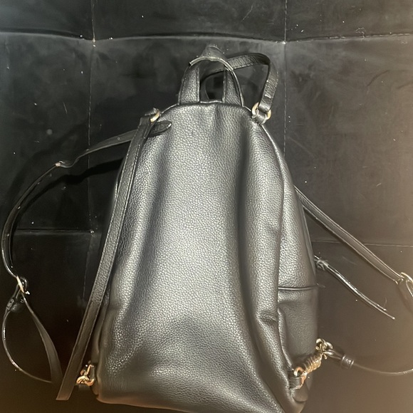 Victoria’s Secret bag - Picture 3 of 3